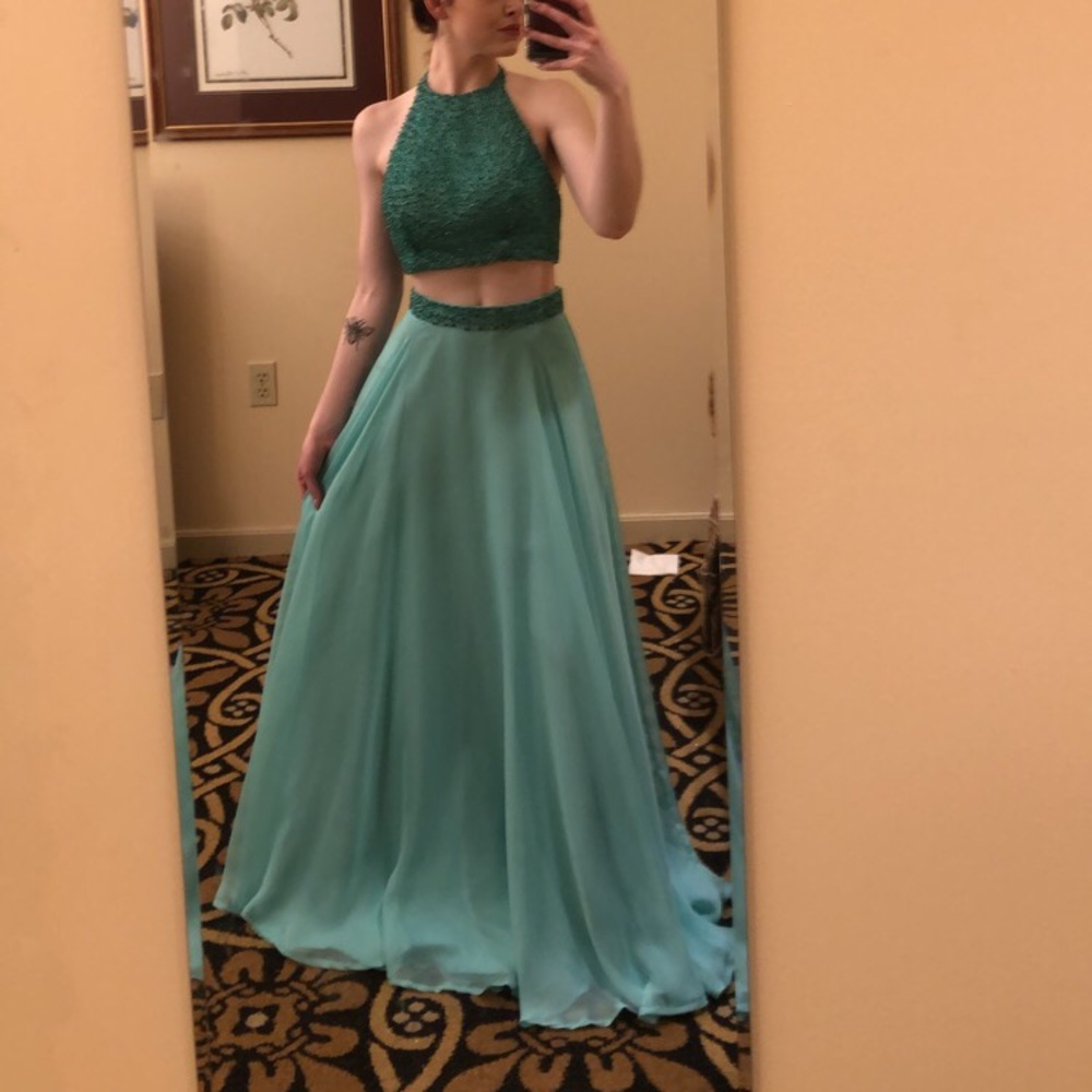 Beautiful teal prom dress: worn once